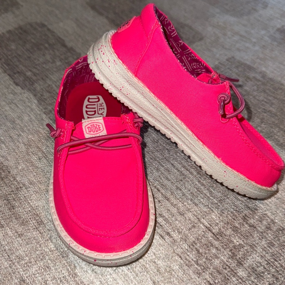 Excellent Condition Toddler Hey Dudes
